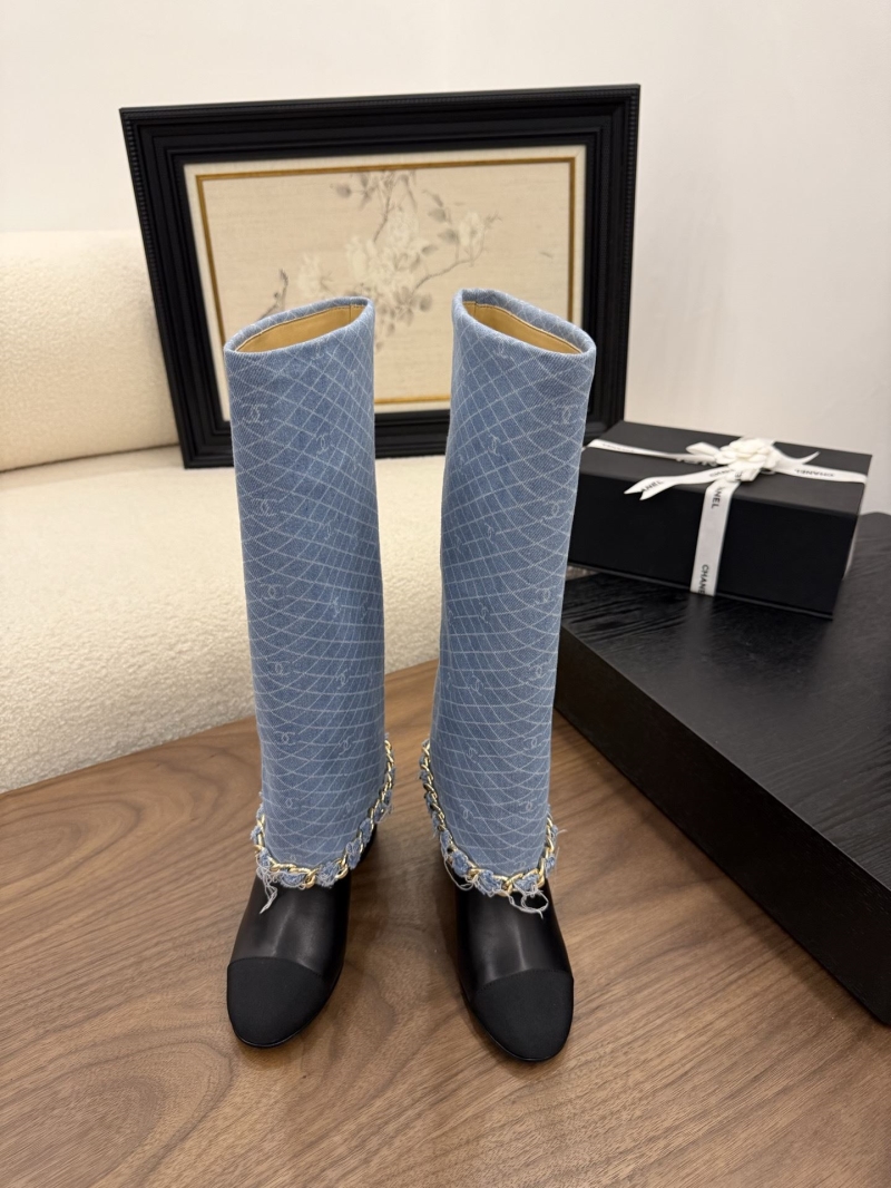 Ch**el boots